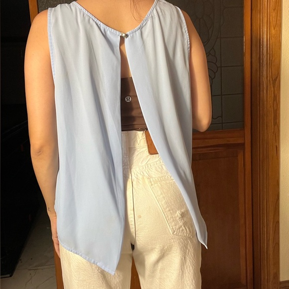 Baby blue open back top - Picture 3 of 5